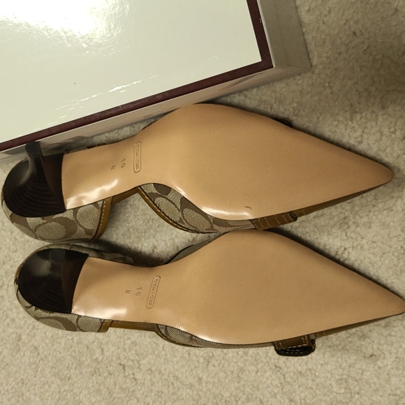 🆕️ *RARE* Coach Alecksa Sig Heels Size 10 - Picture 4 of 7